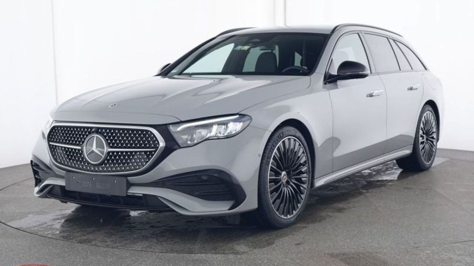 MERCEDES-BENZ CLASSE E - 300 DE BVA9 AMG LINE (2024)