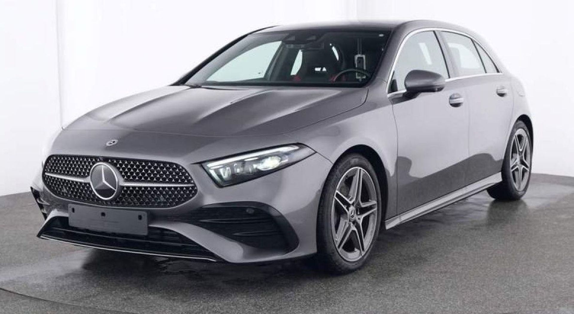 MERCEDES-BENZ CLASSE A - 220d BVA8 AMG LINE