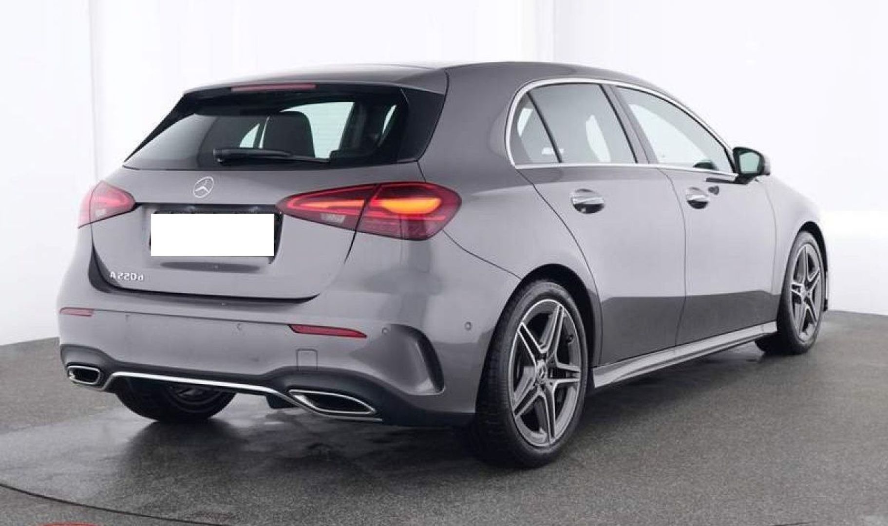 MERCEDES-BENZ CLASSE A - 220d BVA8 AMG LINE