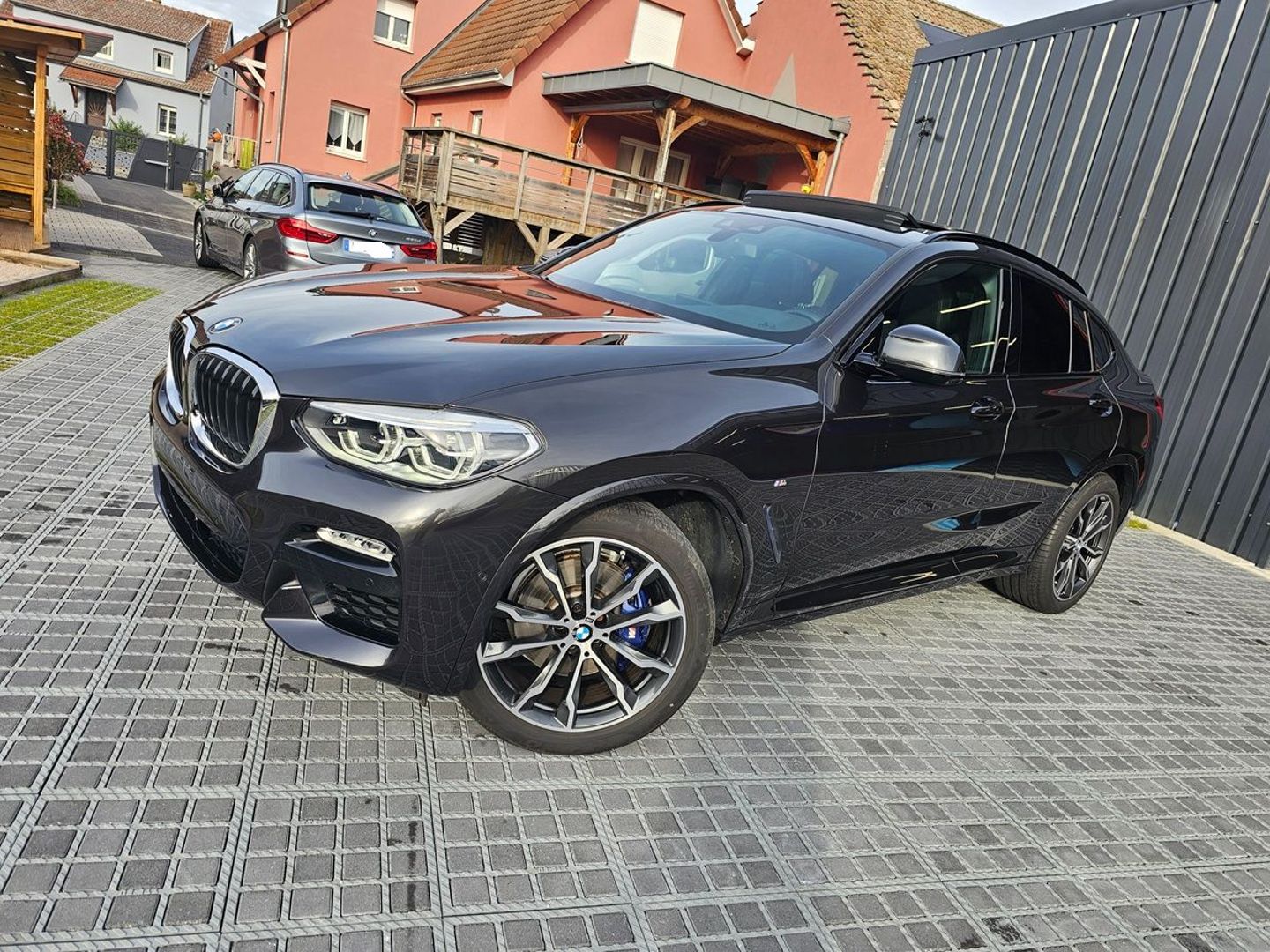 BMW X4 G02 - X4 XDRIVE 30I 252 CH BVA8 M SPORT (2018)