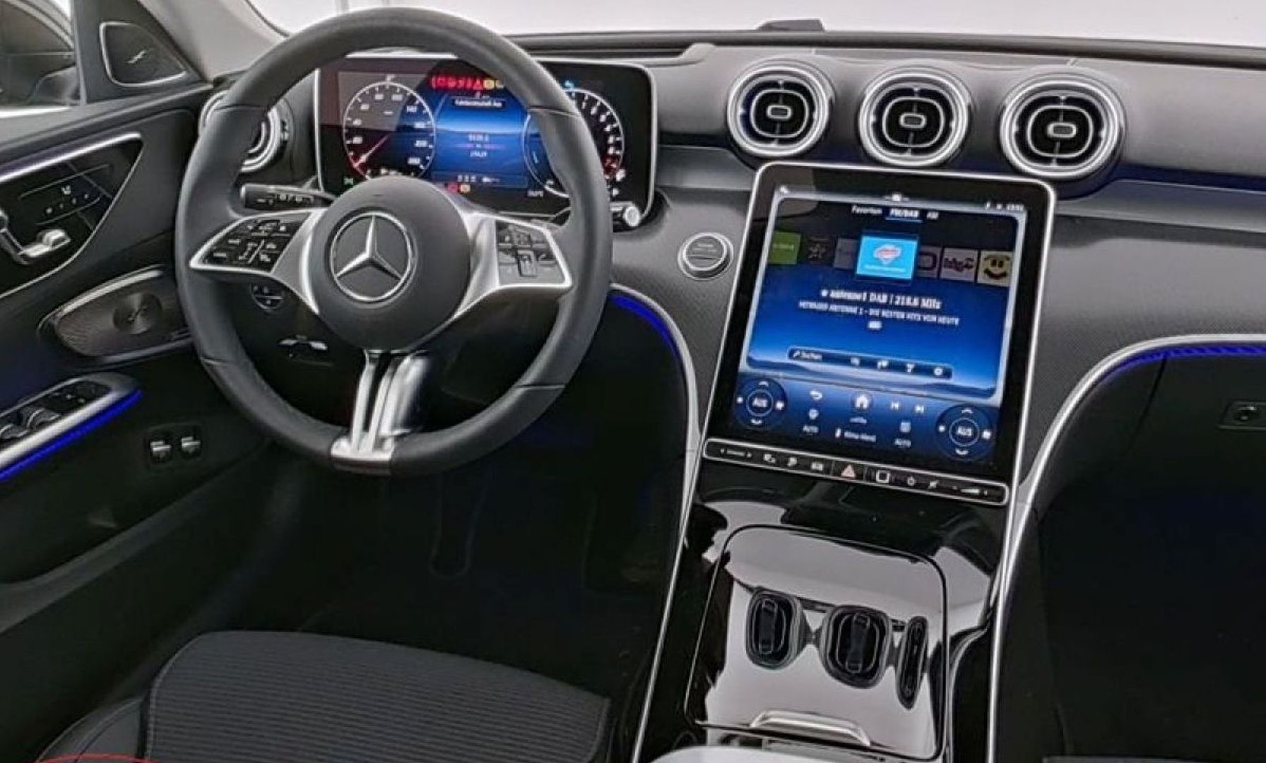 MERCEDES-BENZ CLASSE C - 300 e BVA9 AVANTGARDE PREMIUM+