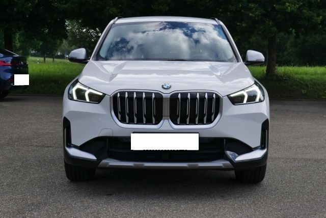 BMW X1 U11 - X1 sDrive 18 d 150 ch BVA7 xLine