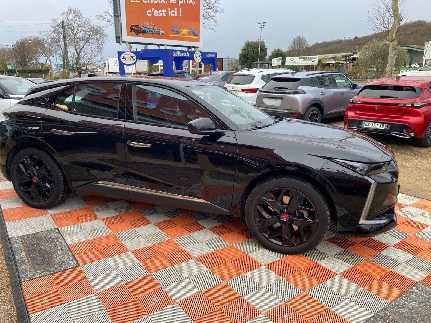 DS DS4 - E-TENSE 225 PERFORMANCE LINE GPS Caméra 360° Sièges Elec. ADML
