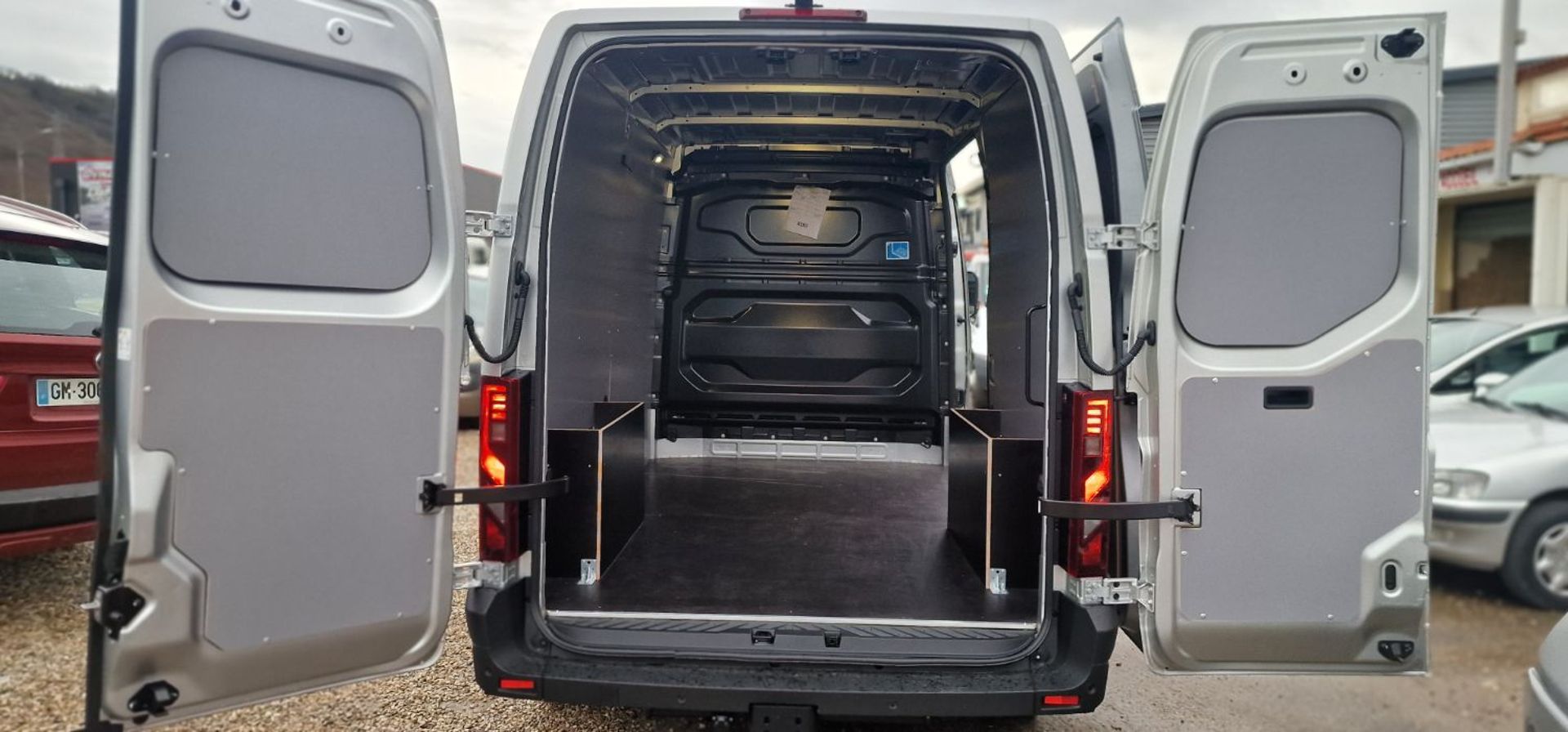 RENAULT MASTER 150 ch L2 H2 EXTRA RED EDITION NAV GOOGLE +OPTIONS