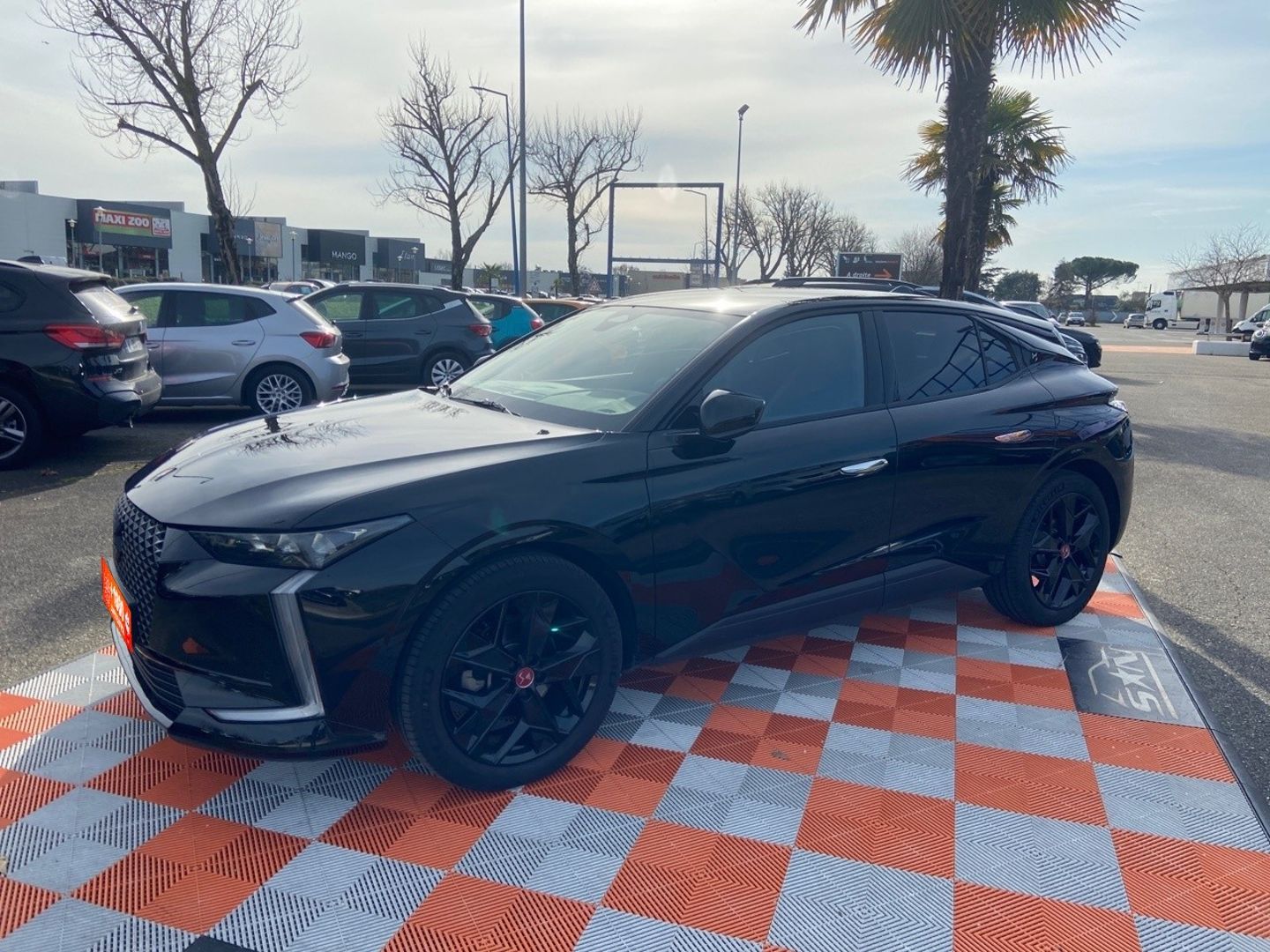 DS DS4 PureTech 130 EAT8 PERFORMANCE LINE Caméra Hayon